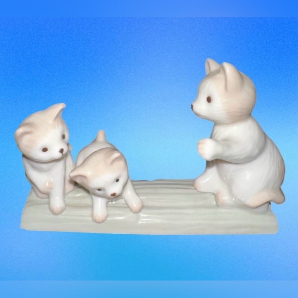 Cat Family Porcelain Figurine with Playful Kittens and Mother Kitty on‎ a Log